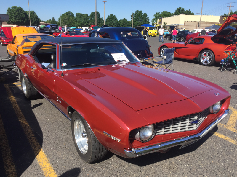Illustration for article titled Columbia River Camaro Club - First outdoor car show of the summer.